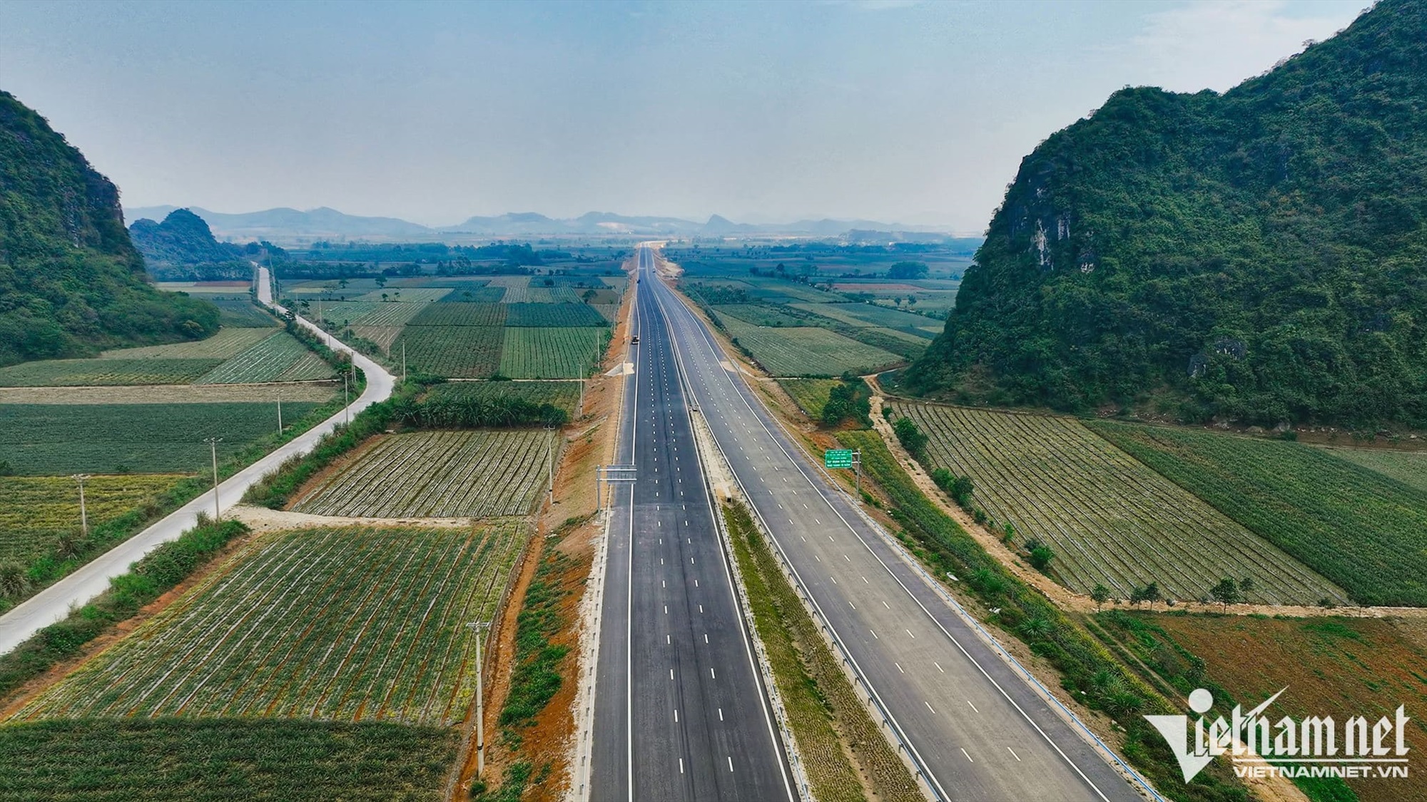 Toàn cảnh cao tốc hơn 12.000 tỷ nối Ninh Bình - Thanh Hóa sắp thông xe