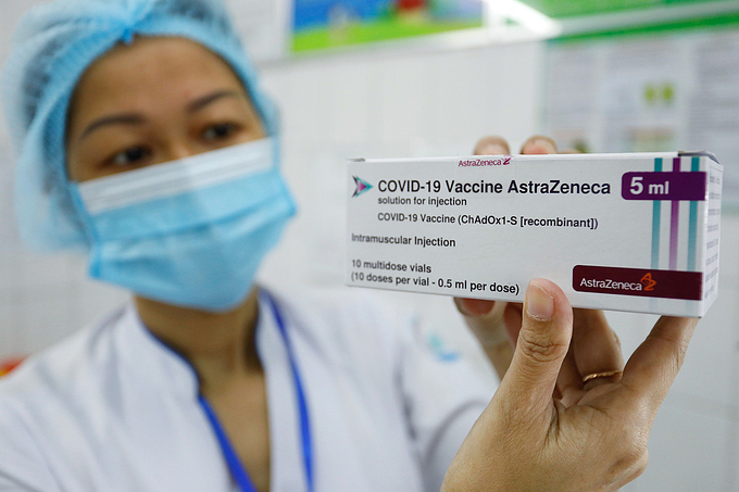 Việt Nam tiếp tục tiêm vaccine Covid-19 AstraZeneca